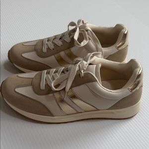 Jelly Pop Beige & Gold Casual Sneakers